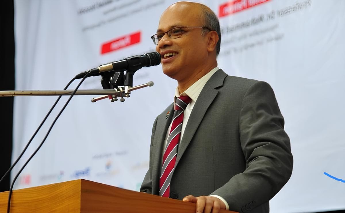 Professor Dr. Sazzad Hossain | Quantum Computing & AI Expert